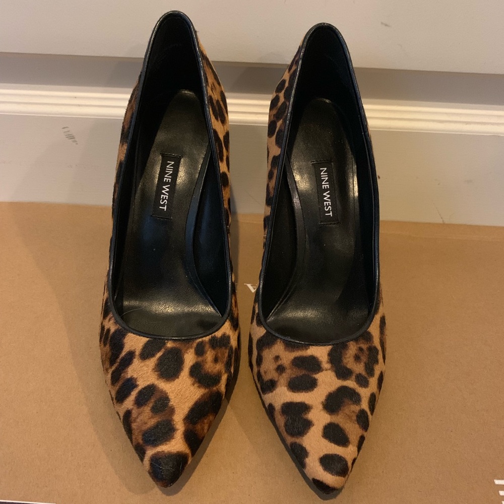 Nine West leopard pumps